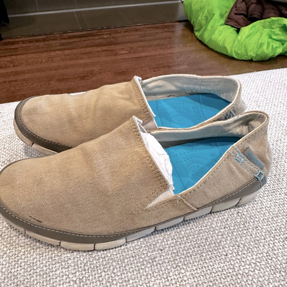 Crocs moccasins slip-on shoes